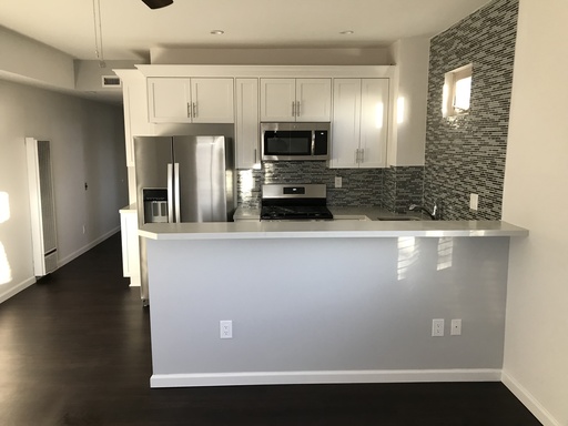 Listing photo thumbnail
