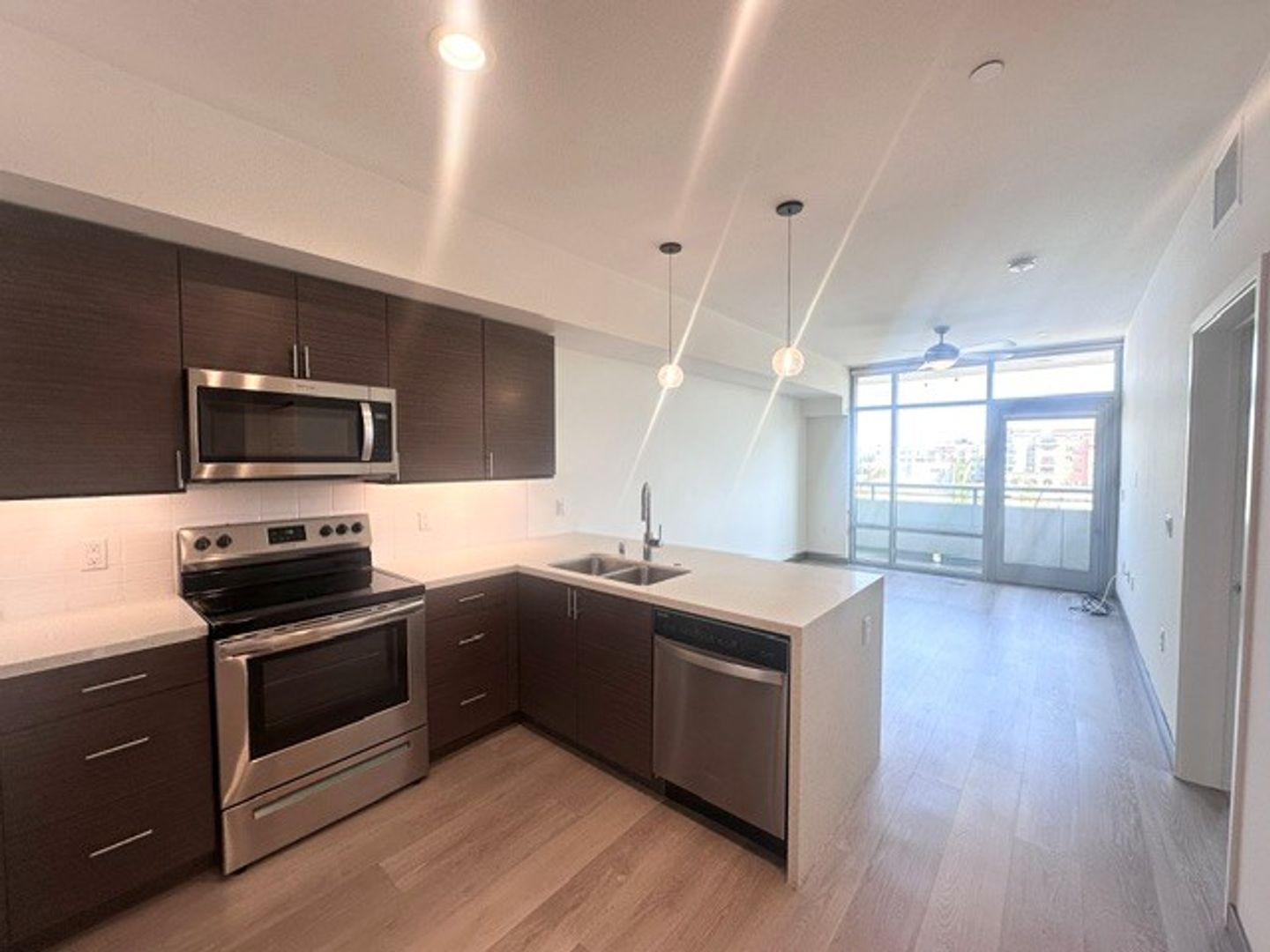 San Diego Apartment: 3534 Fifth Ave.