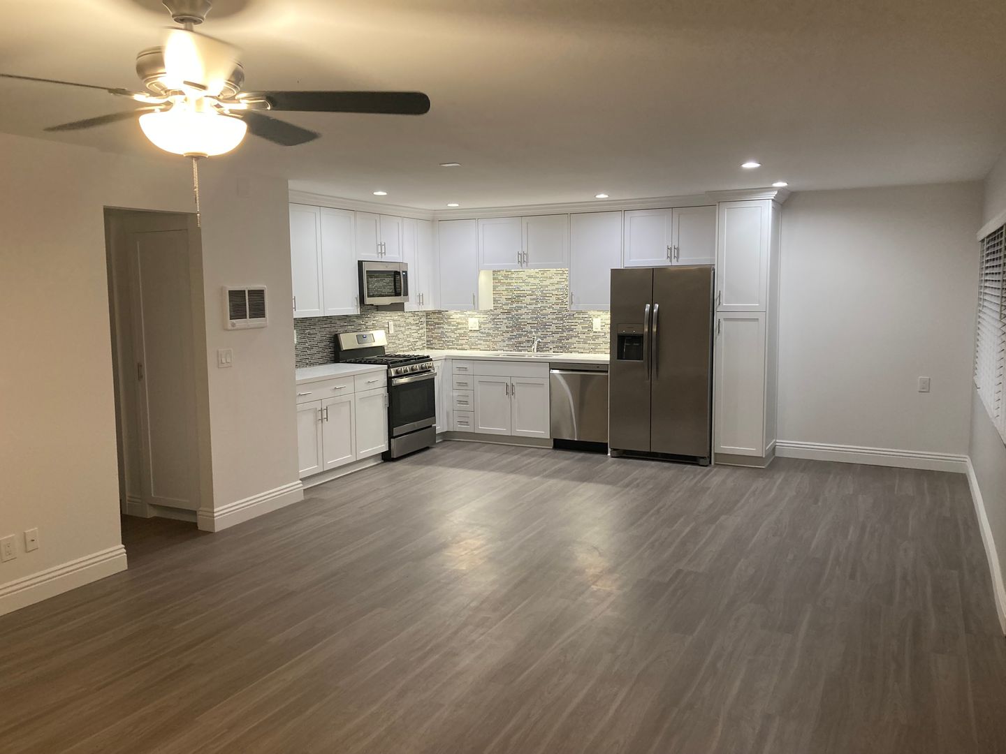 San Diego Apartment: 2960-2980 Clairemont Dr.