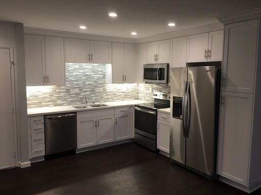 San Diego Apartment: 3883 Jewell St.