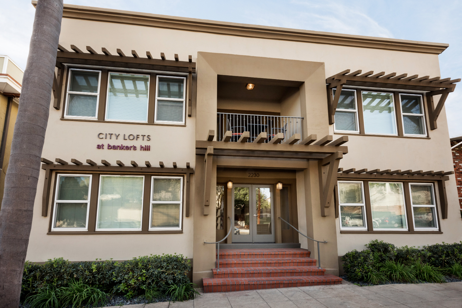 San Diego Apartment: 2230 Albatross St.