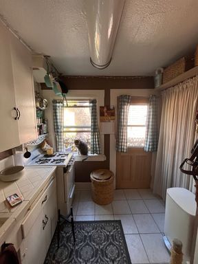 Listing photo thumbnail