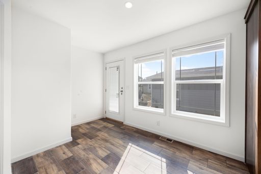Listing photo thumbnail