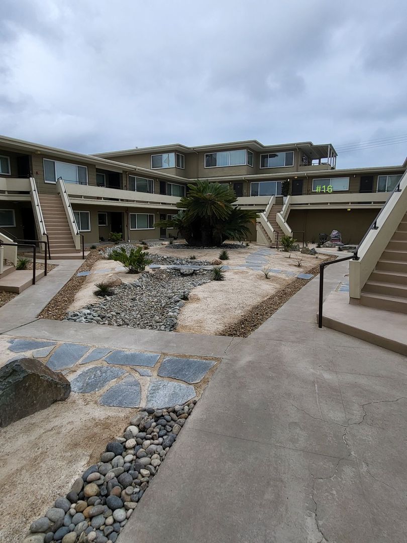 San Diego Apartment: 3550 Park Blvd.