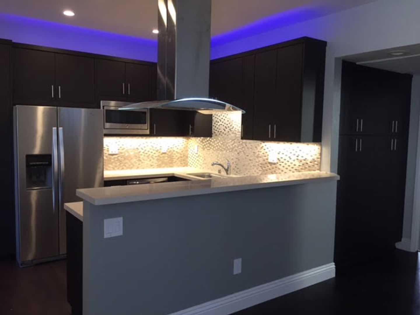 San Diego Apartment: 4050 3rd Ave.