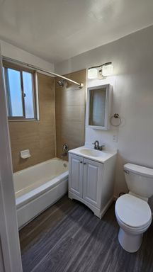 Listing photo thumbnail