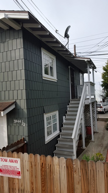 Listing photo thumbnail
