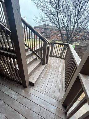 Listing photo thumbnail
