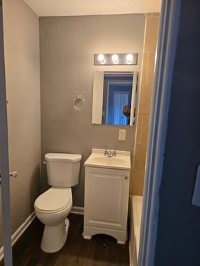 Listing photo thumbnail