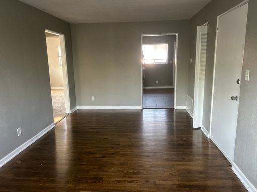 Listing photo thumbnail