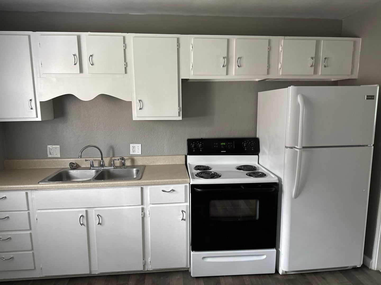 Listing photo