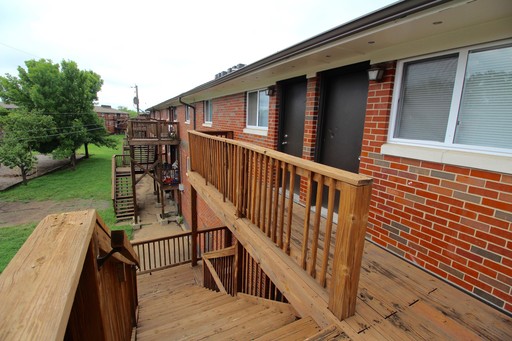 Listing photo thumbnail