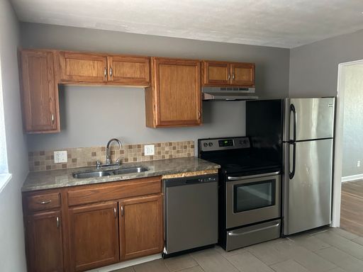1042 Forest Court, 13, Kansas City, KS 66103