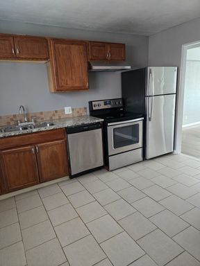 1036 Forest Court, 08, Kansas City, KS 66103