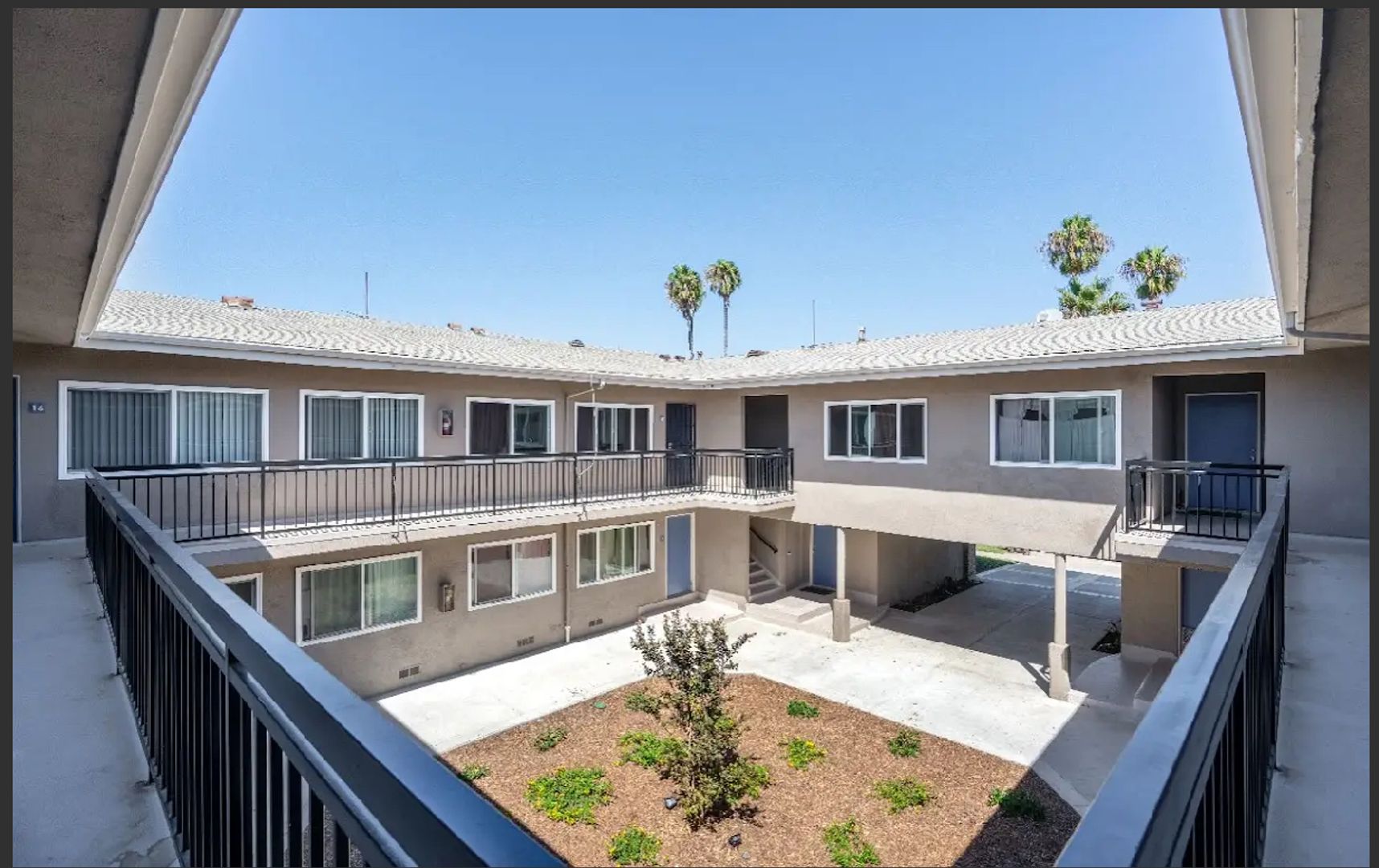 Costa Mesa Apartment: 879-897 Center St