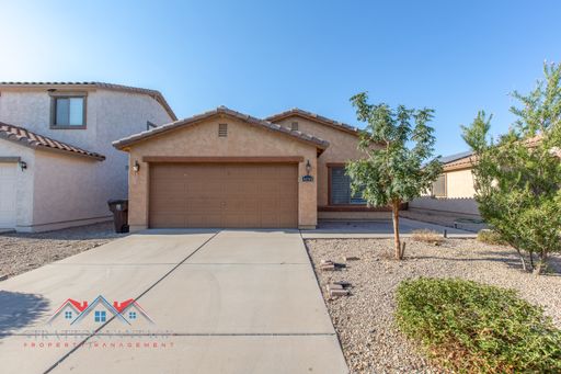 MOVE-IN READY IN ACACIA CROSSINGS — 3 BED + BONUS DEN! – photo 1