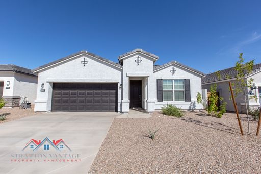 4BR 2BA - Modern Comfort Meets Desert Living! – photo 1