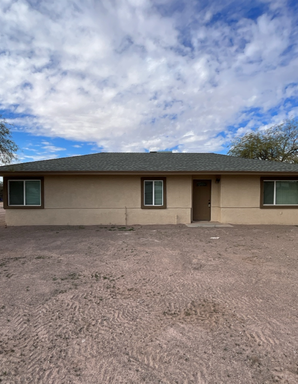 3BR 1.5BA - Fresh Country Charm Meets Modern Living! Bring your chickens and horses! – photo 1