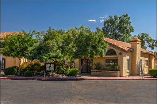 653 W Guadalupe Rd. Apt. #2015 | Come Check out This Condo! – photo 1