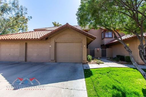 Introducing this Beautiful- 2 Bedroom, 2.5 Bathrooms Scottsdale Townhome. Ready for viewings. – photo 1
