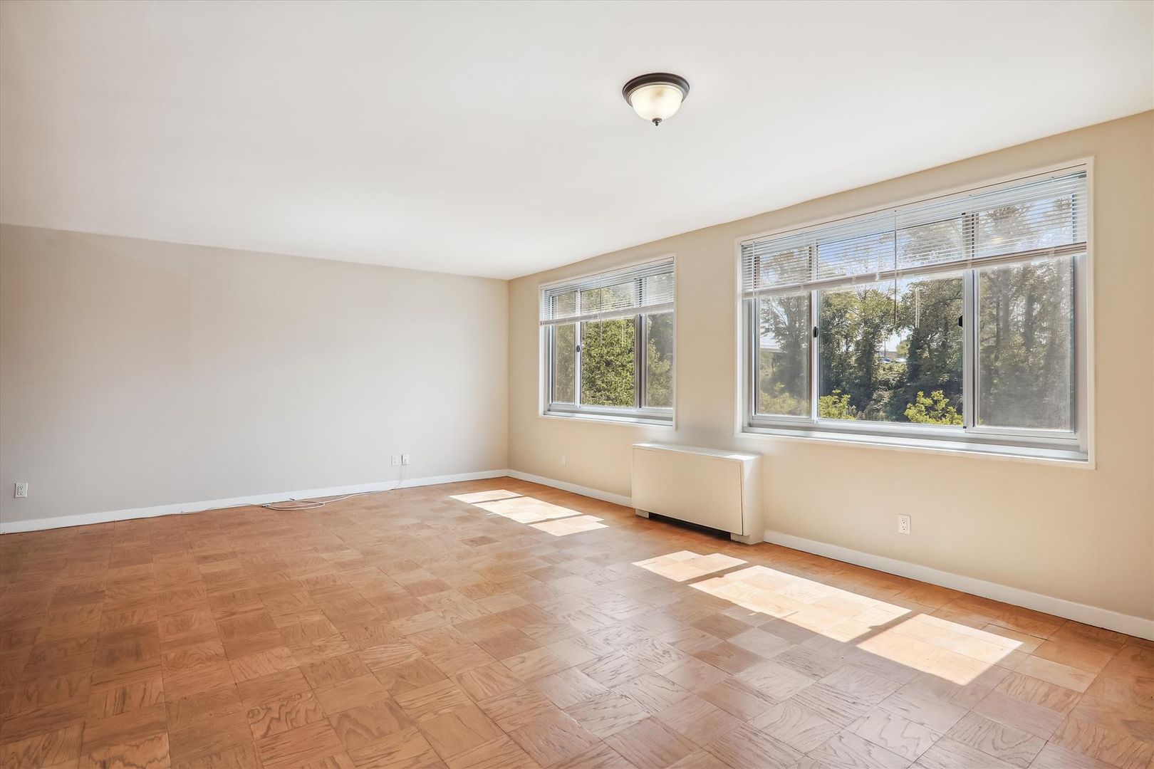 Silver Spring Condo: 1900 Lyttonsville Rd #308
