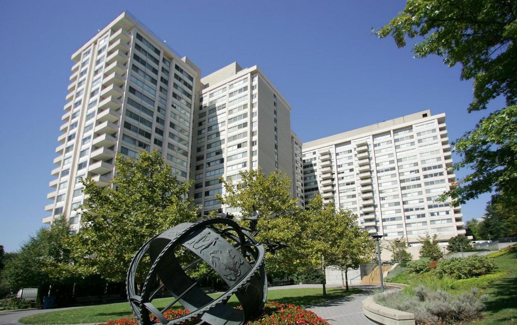 Chevy Chase Condo: 5500 Friendship Boulevard ,  #2015N