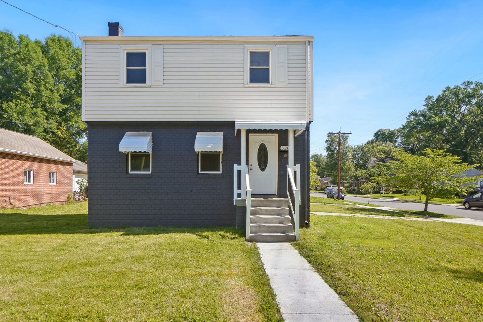 College Park House: 5204 Lackawanna St
