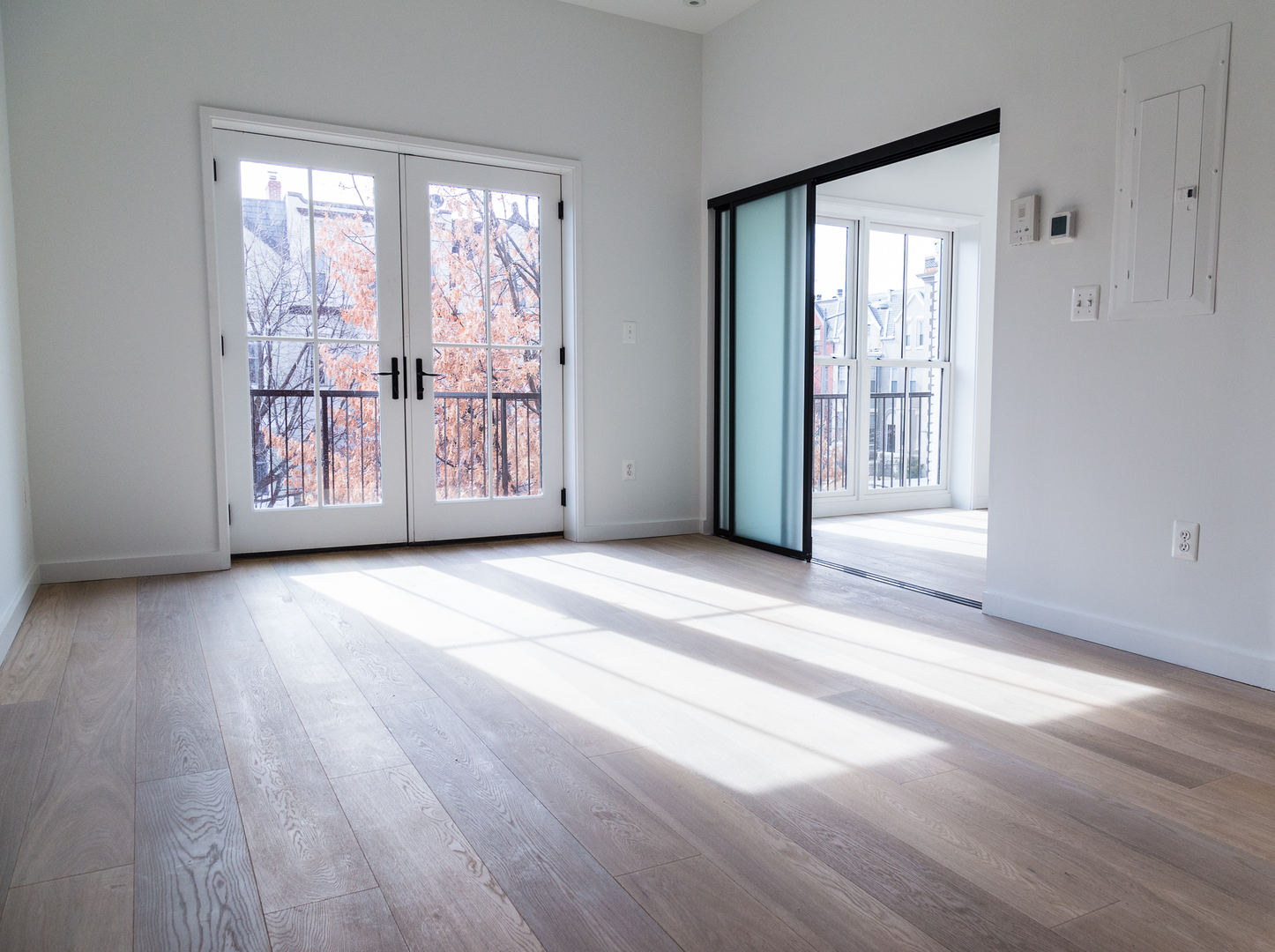 Washington Apartment: 1443 Euclid St NW