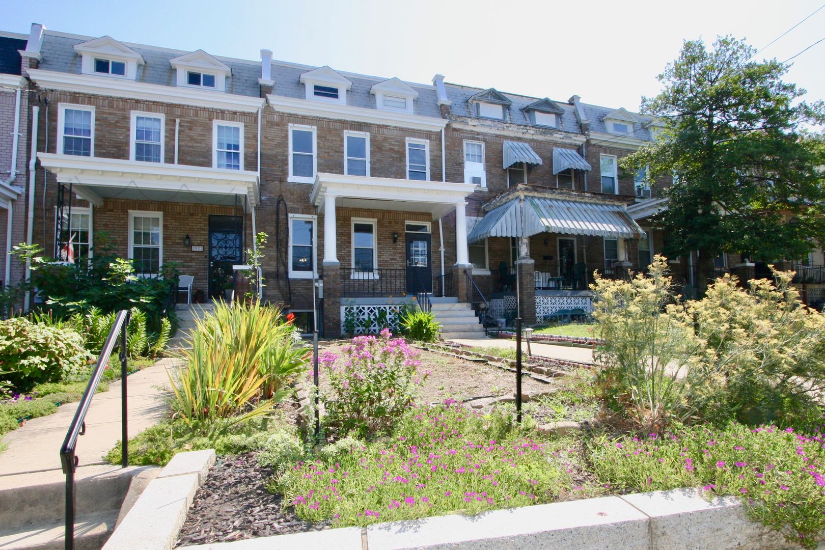 Washington House: 3921 Illinois Ave NW