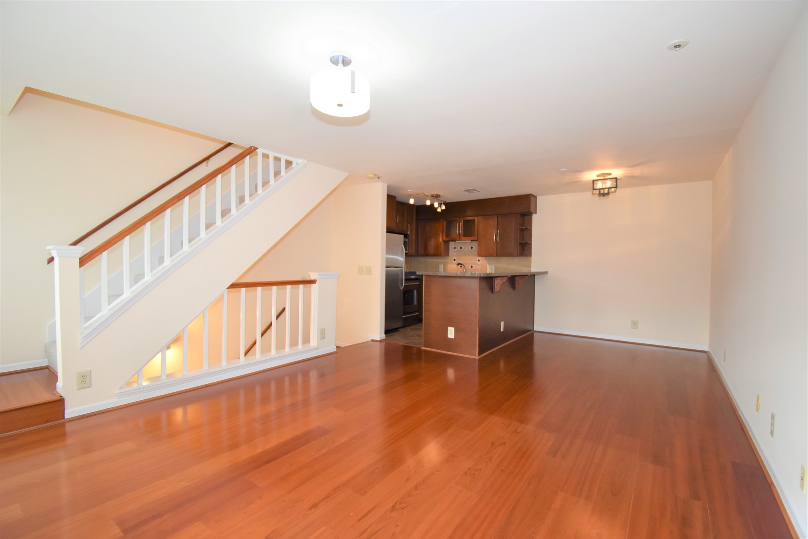 North Bethesda Condo: 5821 Inman Park Cir #140