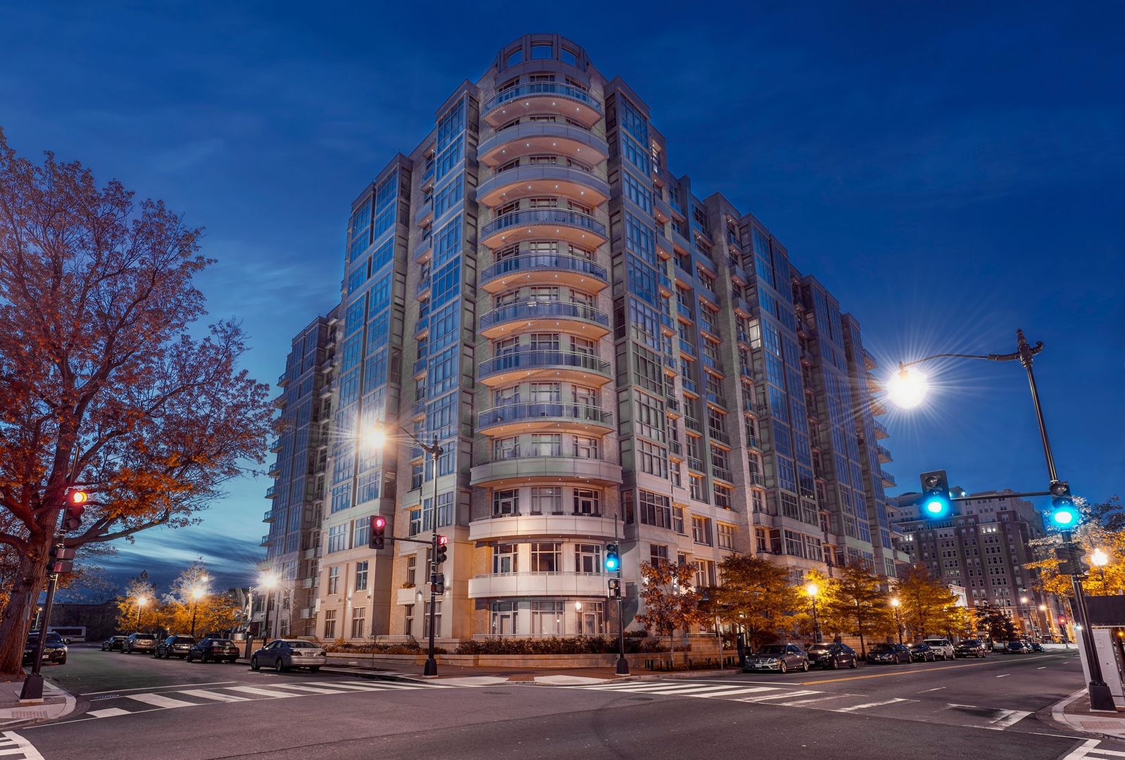 Washington House: 811 4th St NW #105