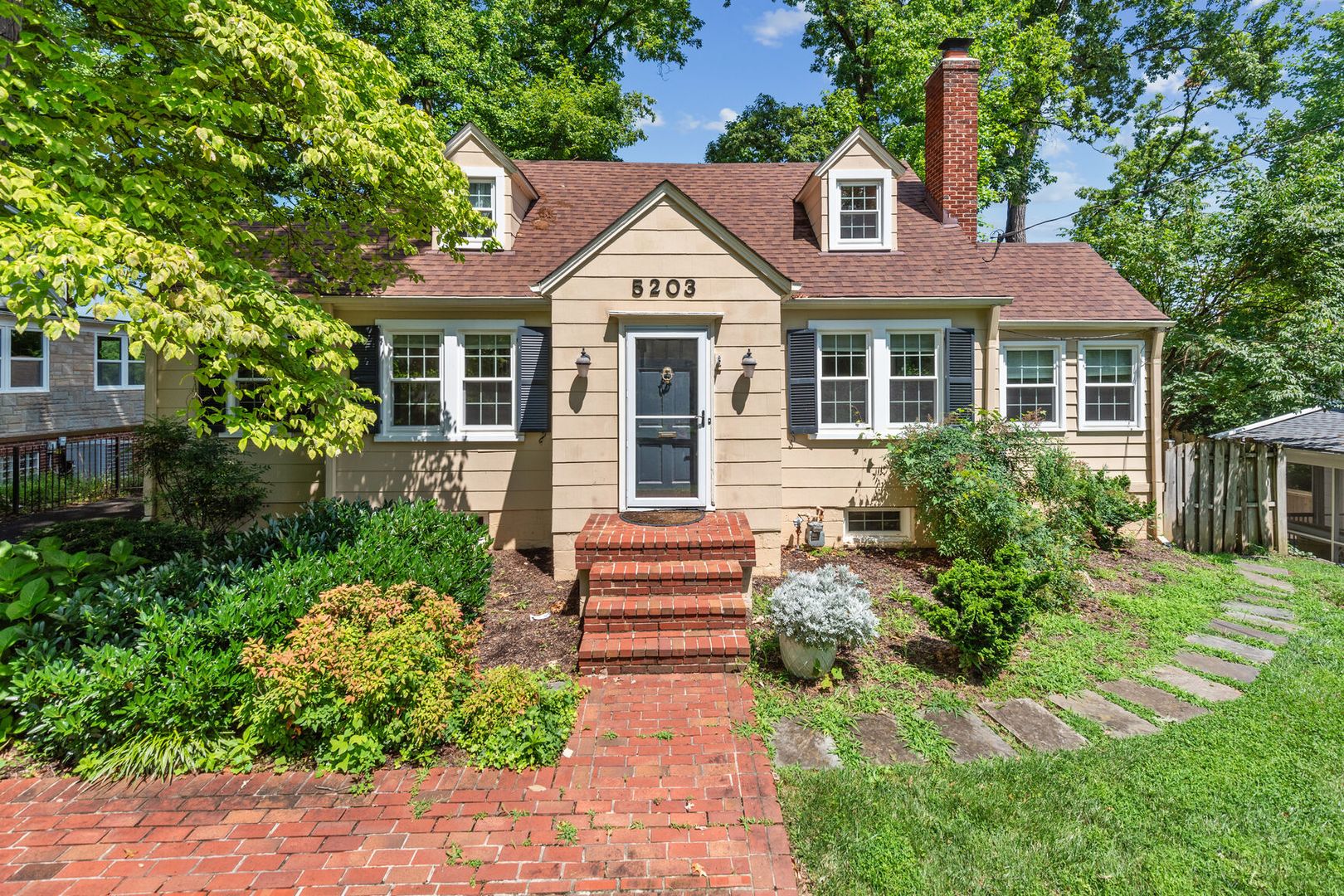 Bethesda House: 5203 Elsmere Ave