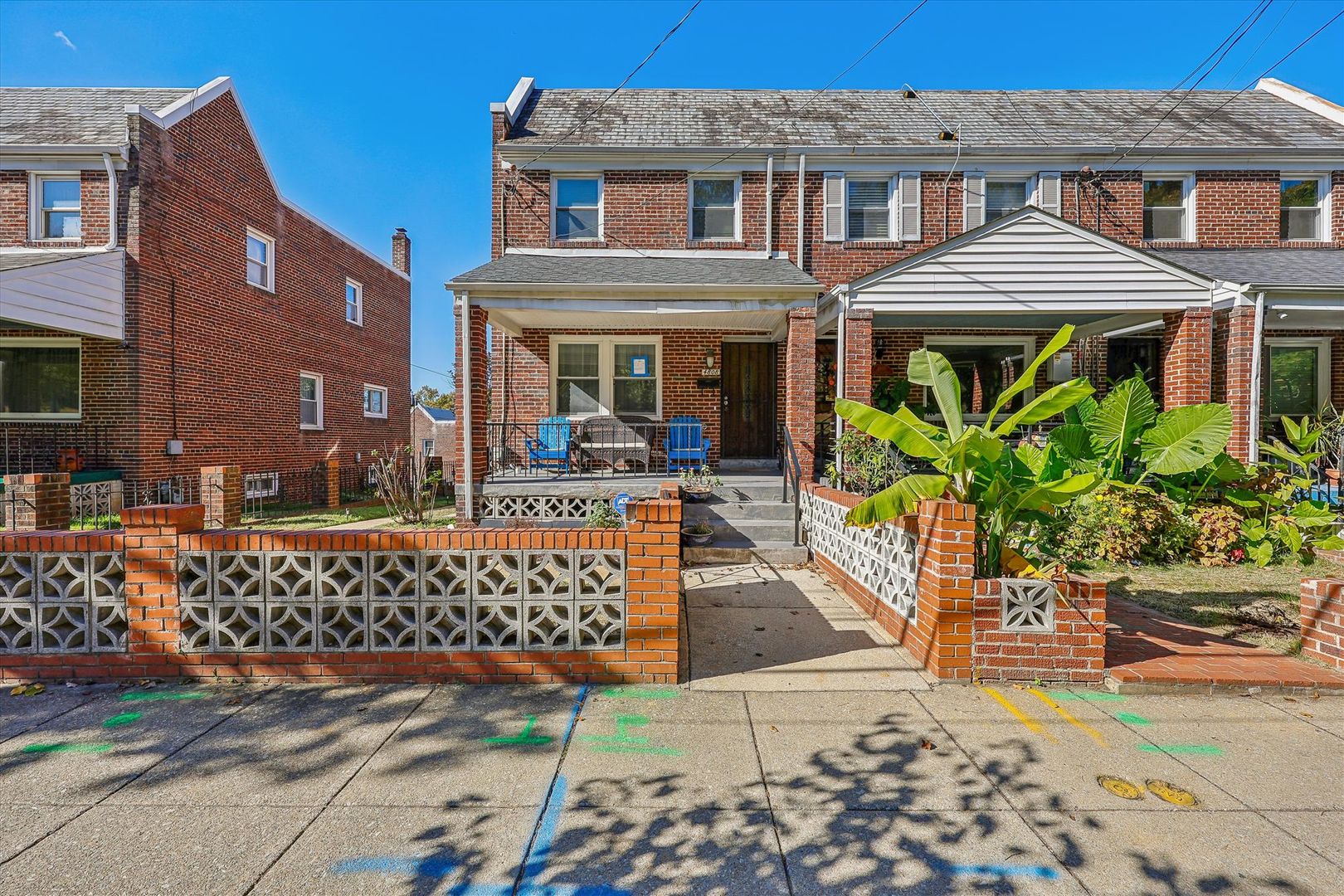 Washington House: 4808 Fort Totten Dr NE