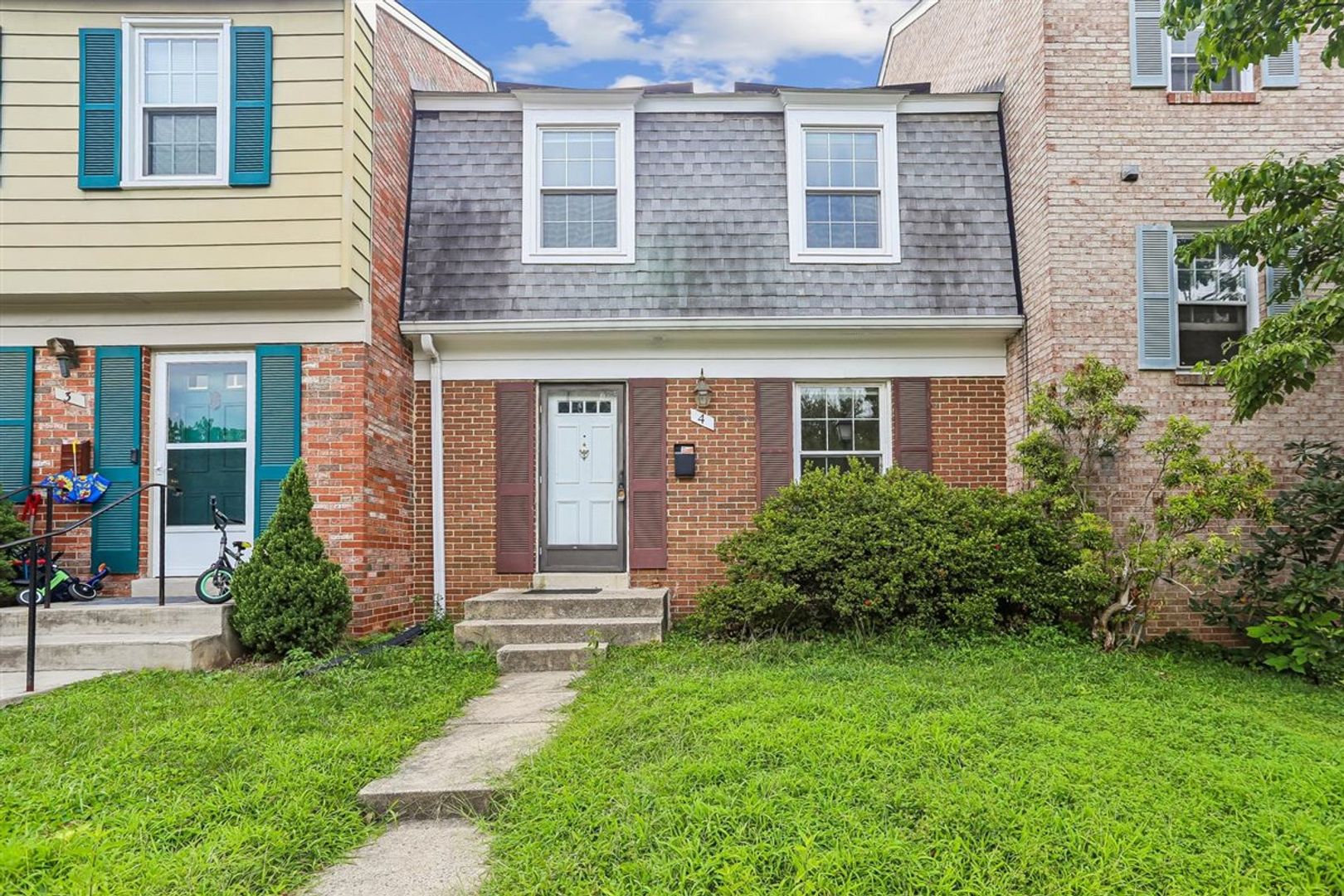 Rockville Townhome: 4 Kirkfield Ct