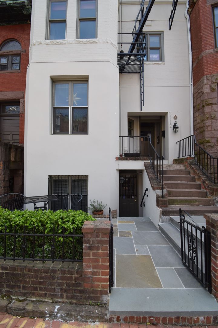 Washington Apartment: 2112 O Street, NW