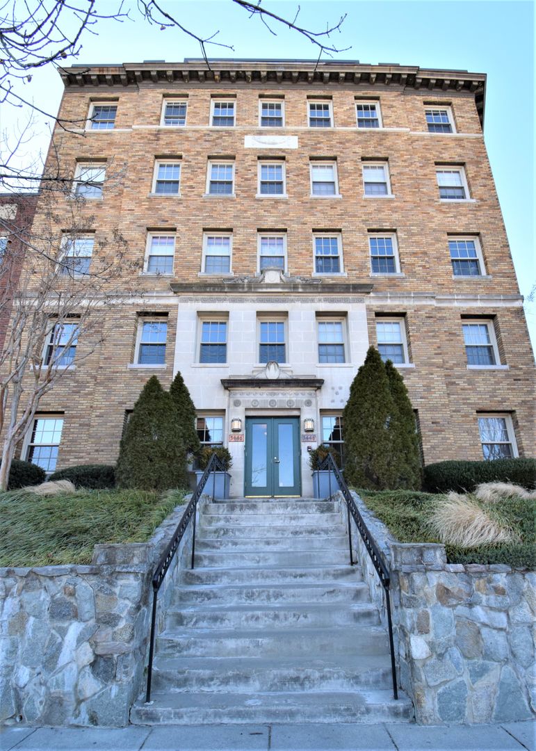 Washington Condo: 3446 Connecticut Ave., NW #305