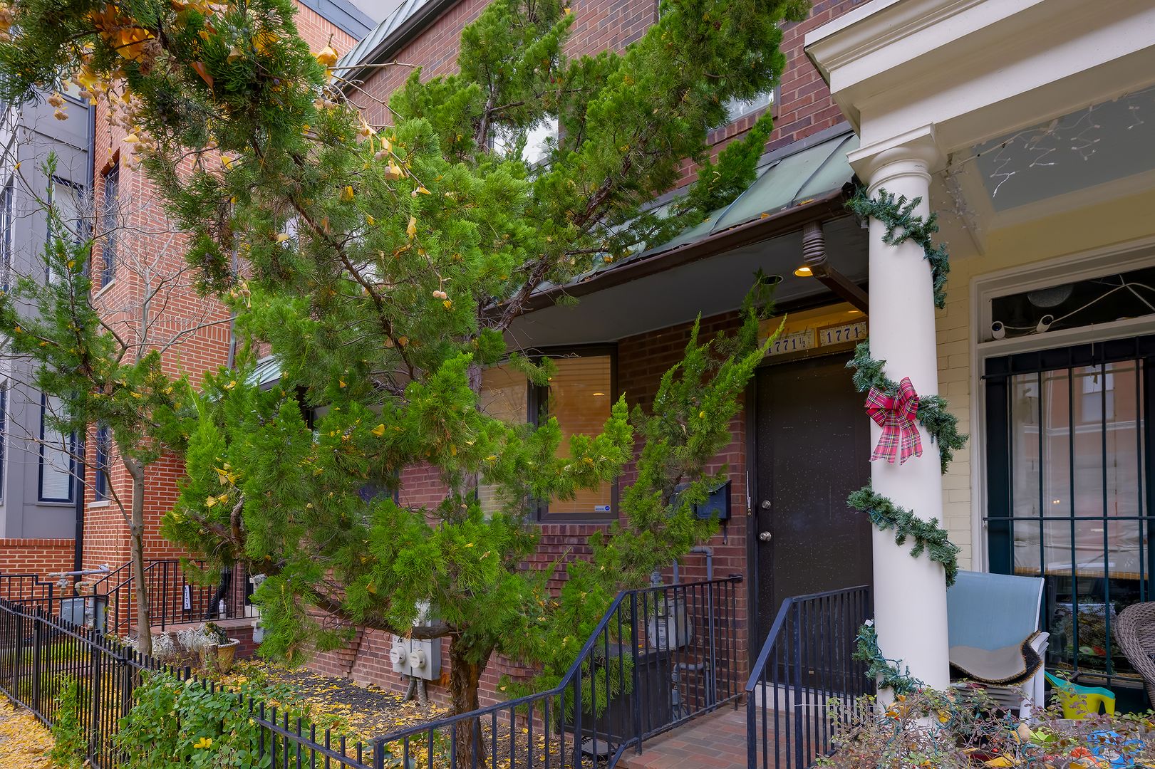 Washington Apartment: 1771 Swann St. NW