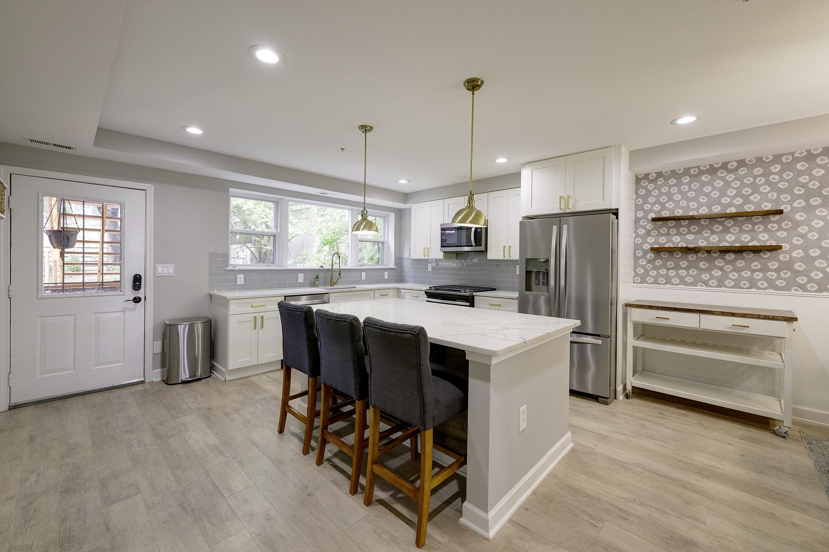 Washington Condo: 1932 3rd St NE #102