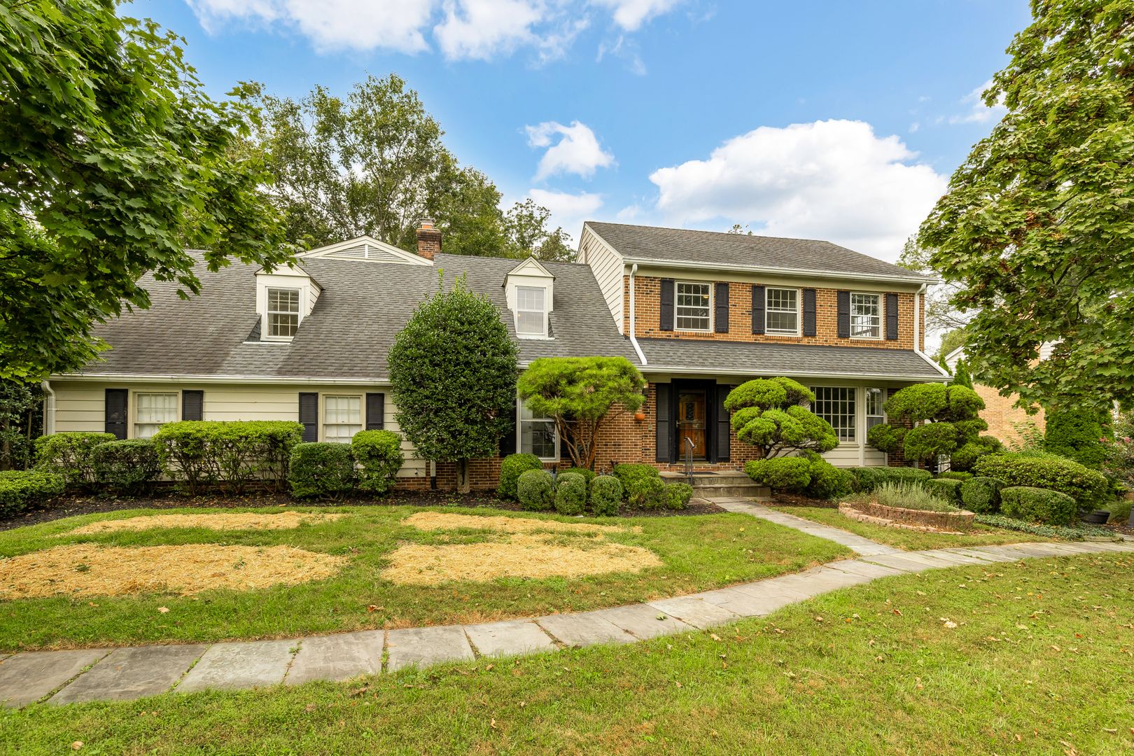 ROCKVILLE House: 11000 ROSEMONT DR