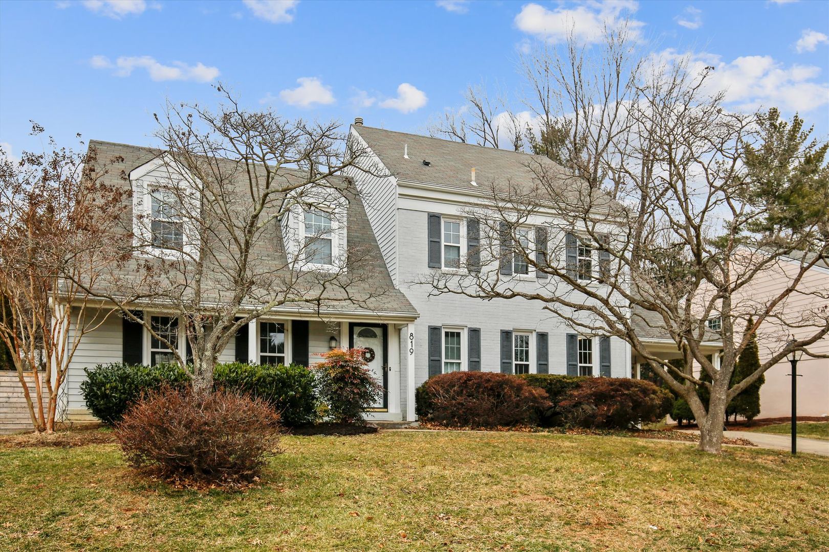 Rockville House: 819 Fordham St