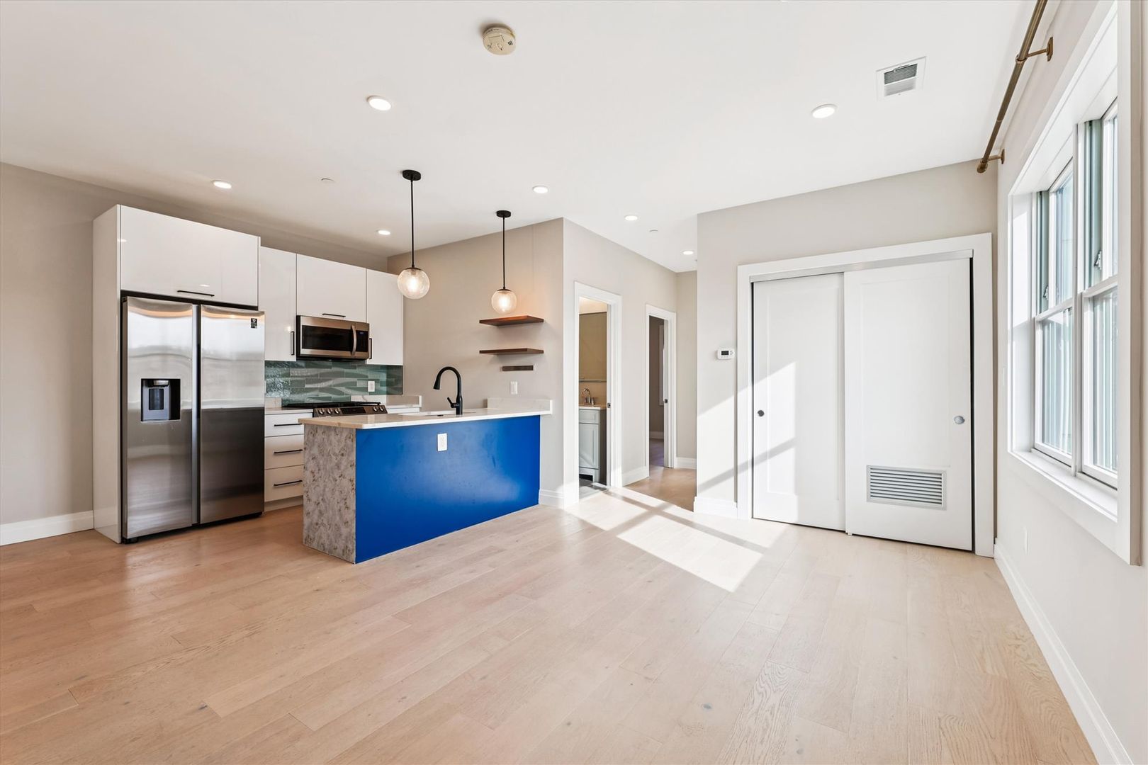 Washington House: 1102 Staples St NE Unit 301