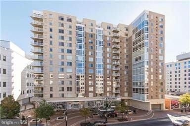 Silver Spring Condo: 930 Wayne Ave #1401