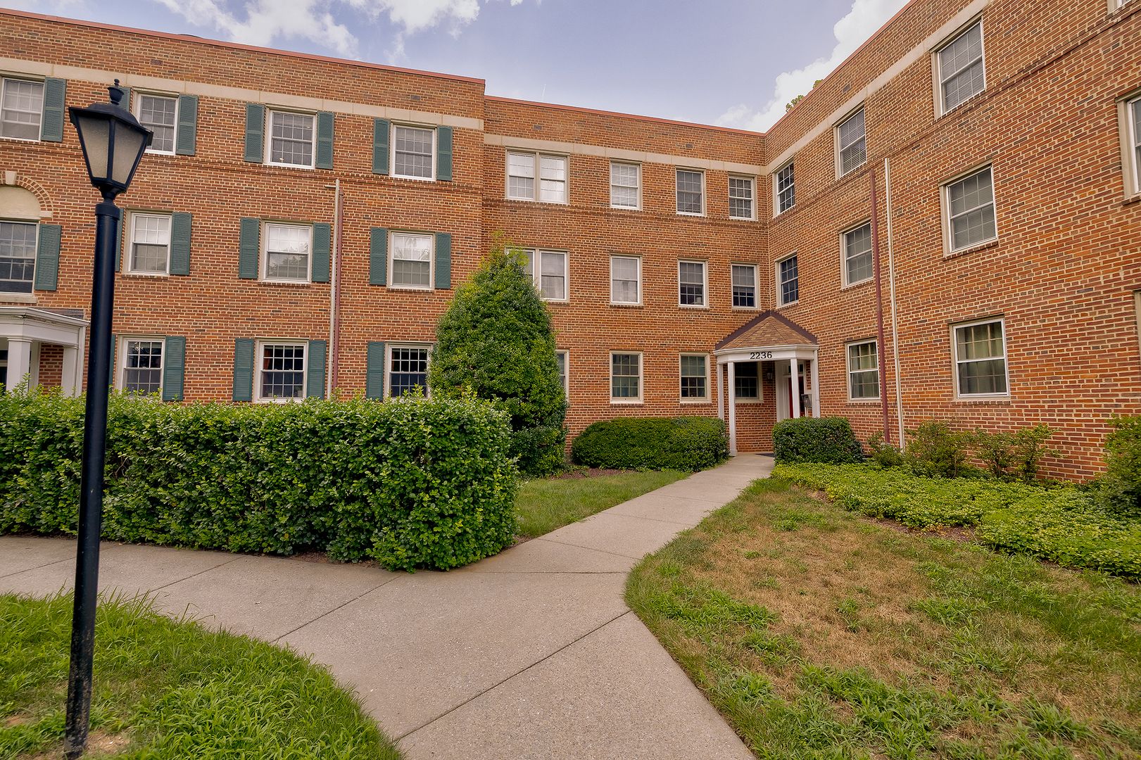 Silver Spring Condo: 2236 Washington Ave #202