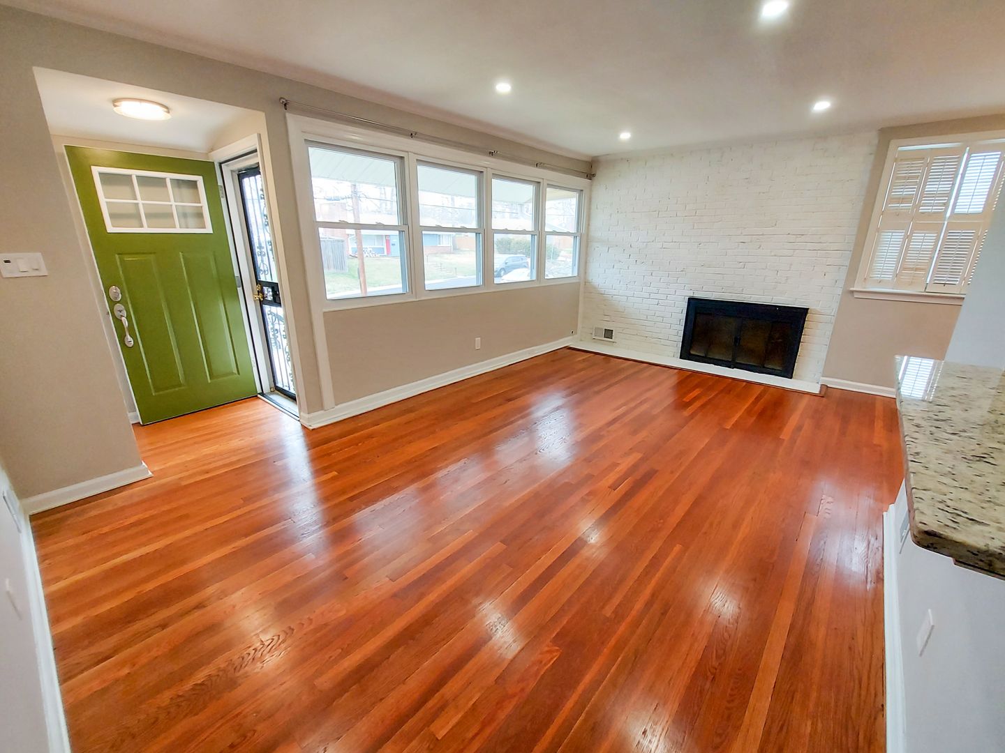 Silver Spring House: 8303 Tahona Dr