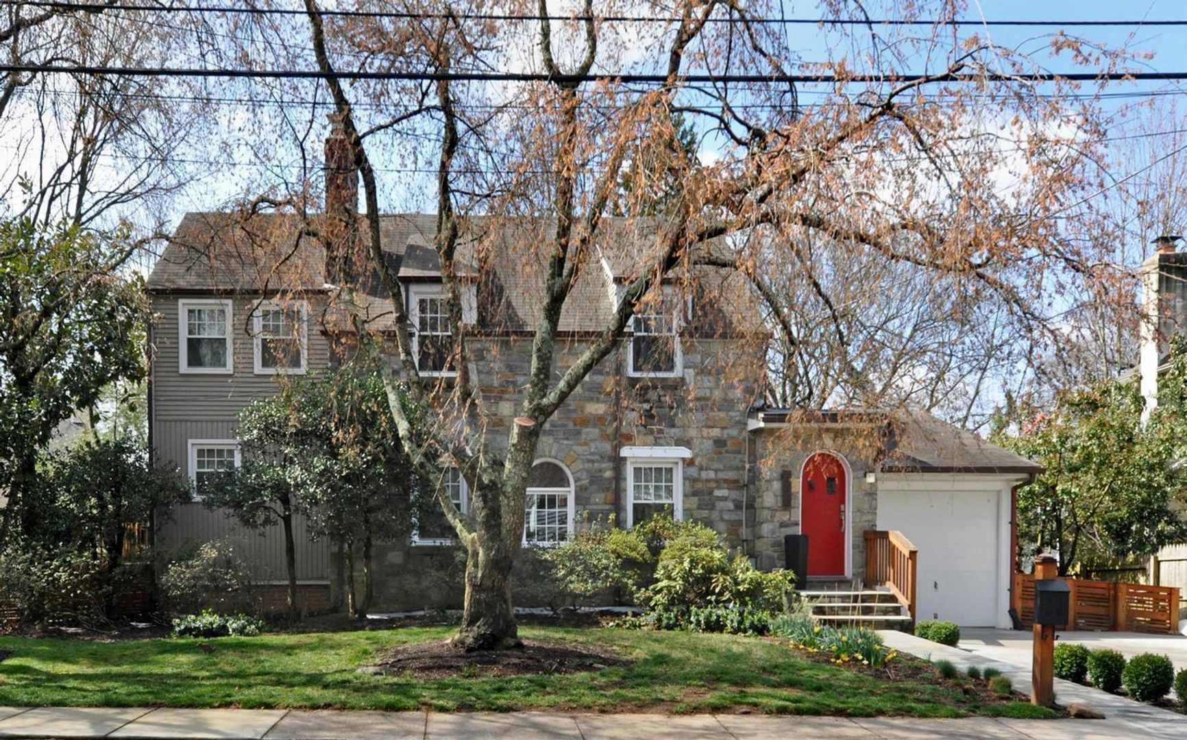 GLEN ECHO House: 7314 UNIVERSITY AVE