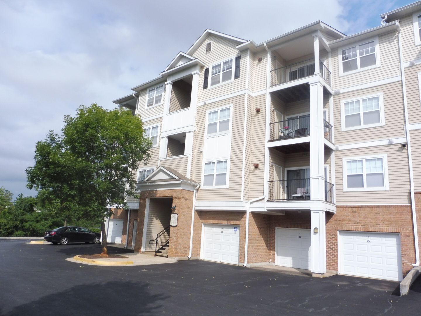 Germantown House: 19611 Galway Bay Circle #102