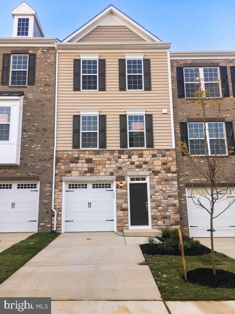Upper Marlboro Townhome: 9002 Spruce Tree Ln