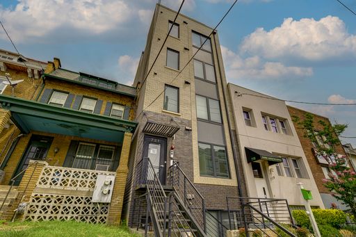 Modern Luxury 1BR/1BA in Petworth - UTILITIES INCLUDED! – photo 1