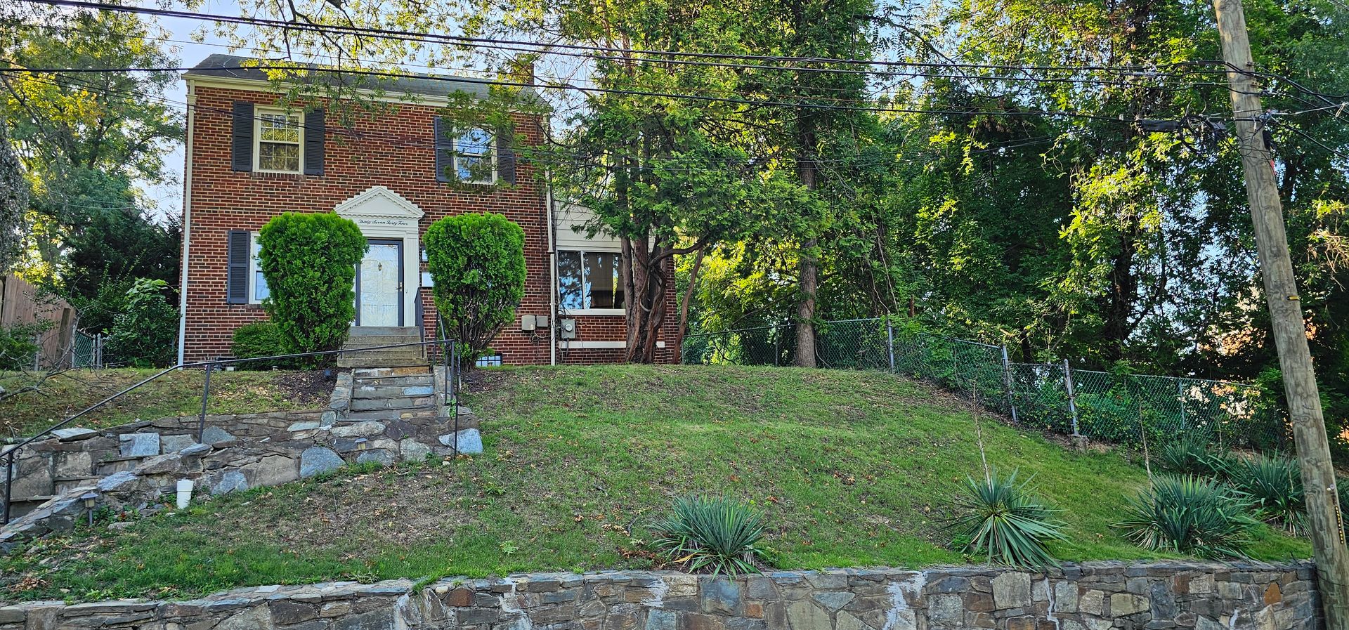 WASHINGTON House: 3744 CAMDEN ST SE