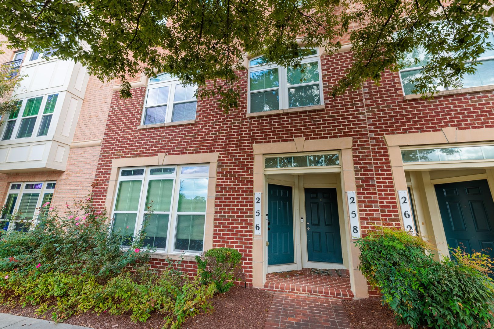 Gaithersburg House: 256 Urban Ave #256